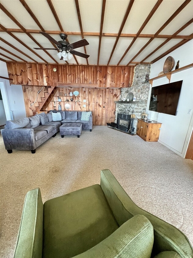 Primary Photo - 120 Safe Harbour Rd