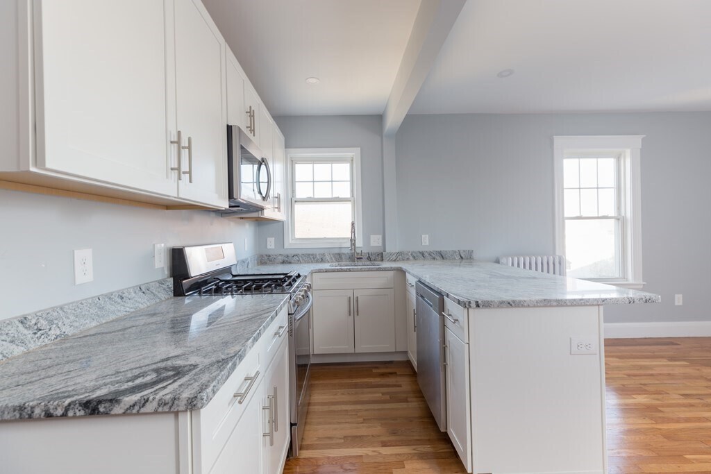 Foto principal - 178 Highland Ave