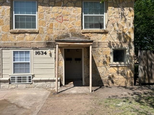 Building Photo - 1634 Ave D