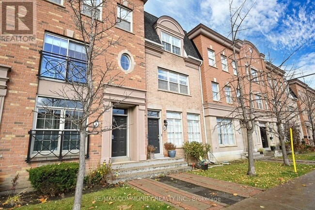 Building Photo - 3030 Lake Shore Blvd W