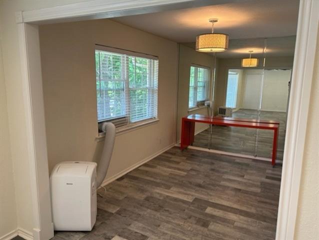 Foto del edificio - 5027 Cedar Springs Rd