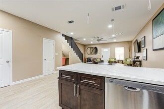 Building Photo - 3433 Lydia St