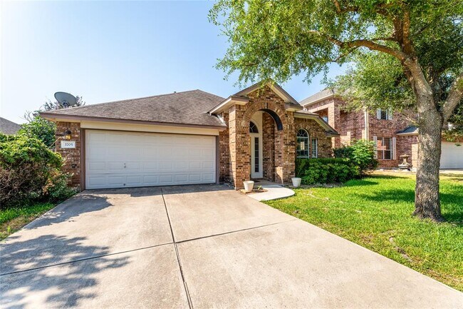 Building Photo - 3705 Turetella Dr