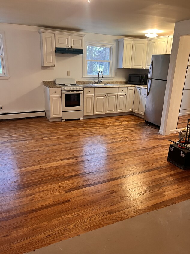Foto principal - 419 Broadway Greenlawn