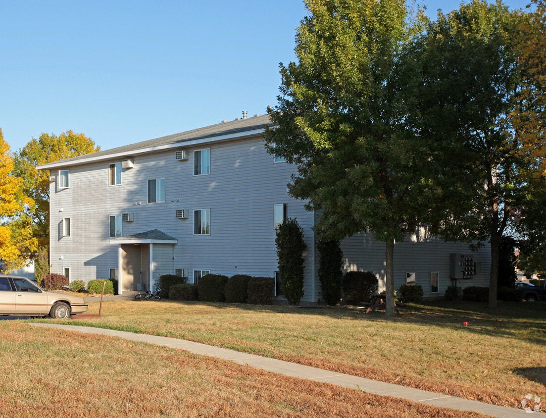 Welco West Apartments Apartments in Montgomery, MN