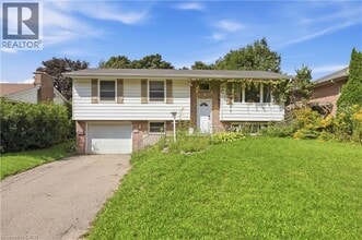 Building Photo - 122 Greenbrier Dr