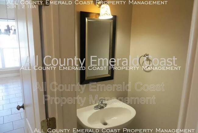 Foto del edificio - 425 Twin Lakes Ln