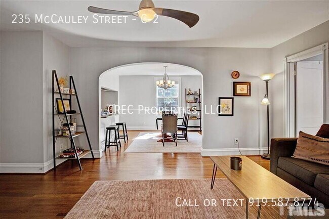 Foto del edificio - 235 McCauley St