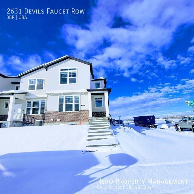 Foto del edificio - BRAND NEW Gorgeous Magna Townhomes!!!