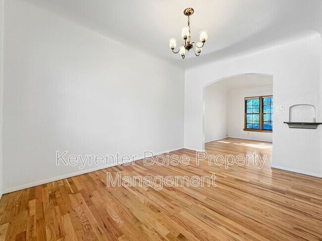 Foto del edificio - 1203 N 8th St