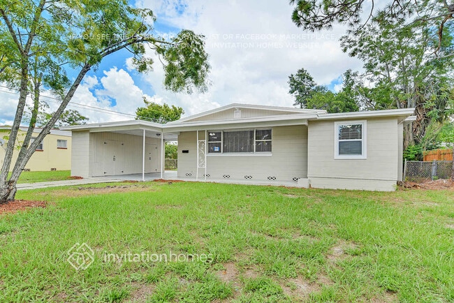 Building Photo - 907 N Hastings St