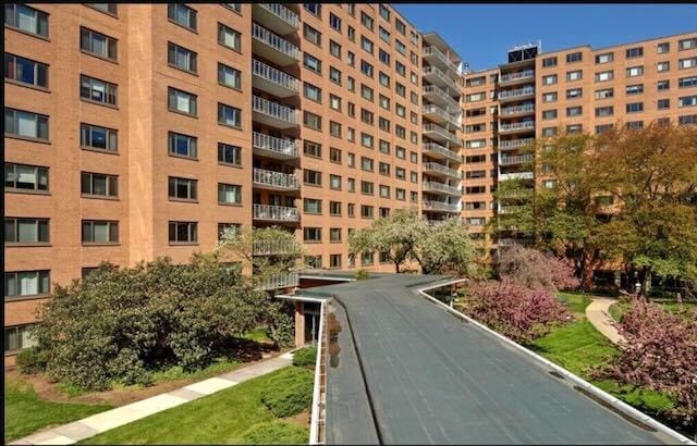 Building Photo - 4201 Cathedral Ave NW