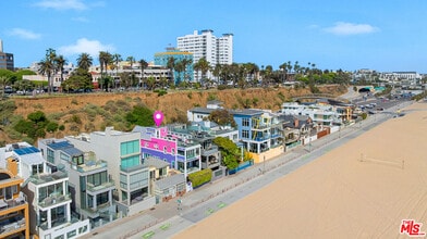 Building Photo - 1341 Palisades Beach Rd