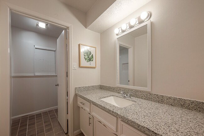 Foto del edificio - 27159 Afton Way