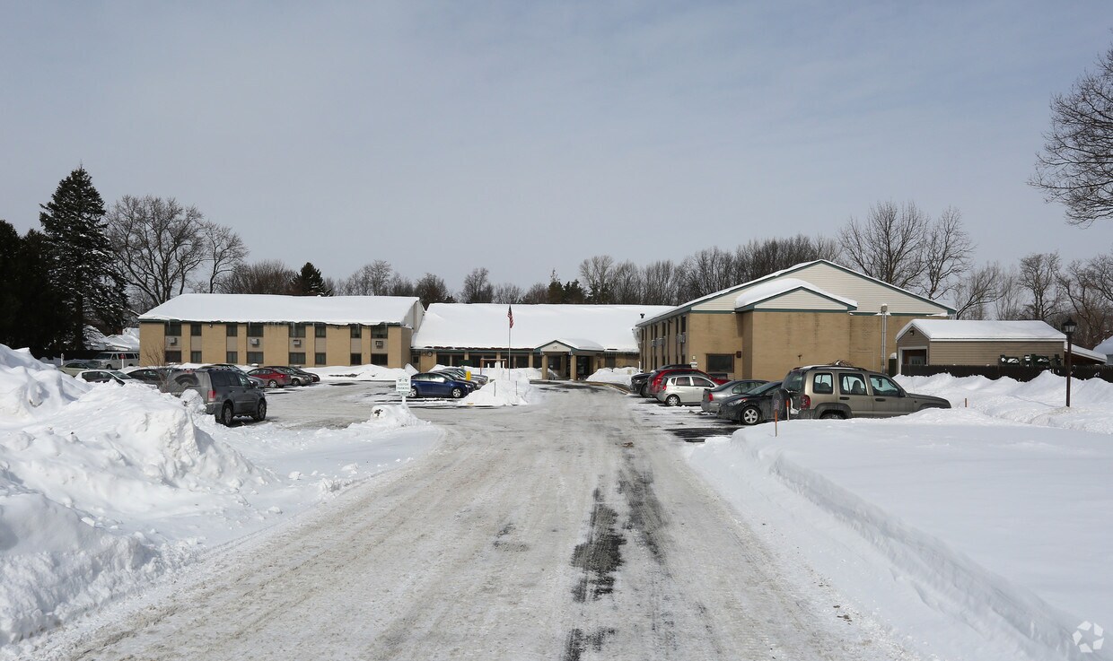Pitcher Hill Apartments Apartments in North Syracuse, NY