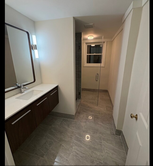 Foto del edificio - 2126 Jernigan Dr SE