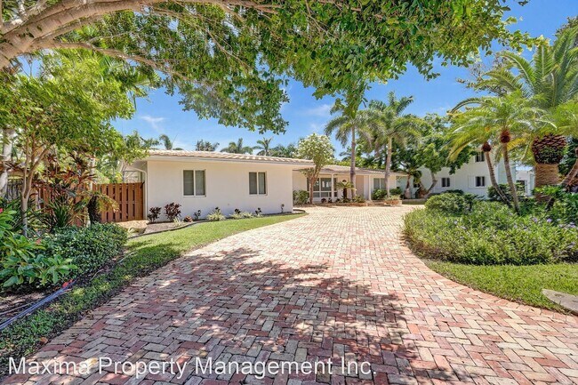 Building Photo - 5 br, 4 bath House - 1043 Adams street