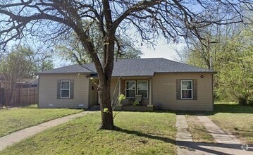 Building Photo - 1020 Elwood Rd