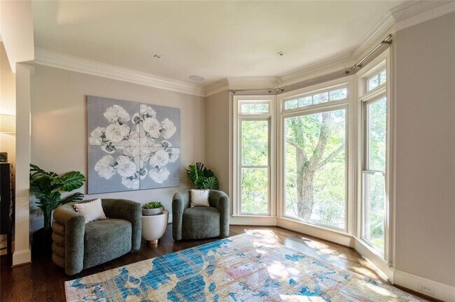 Foto del edificio - 3850 Glenhurst Dr