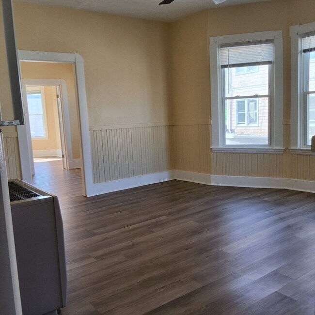 Foto del edificio - 98 County St