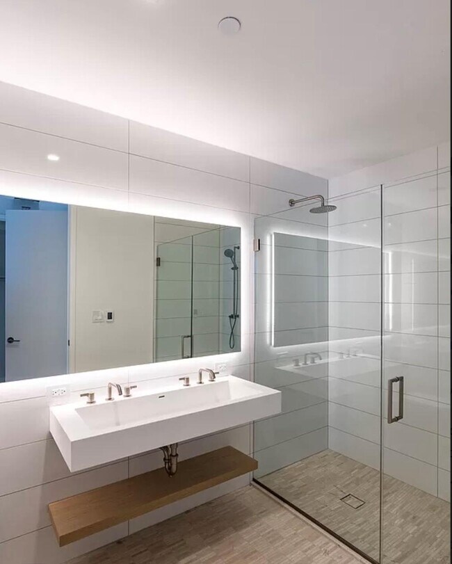 Foto del edificio - 98 Front St