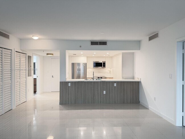 Foto del edificio - 1800 N Bayshore Dr