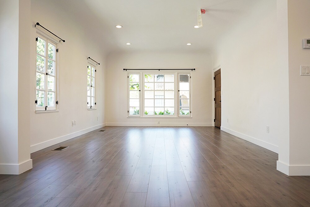 Foto principal - 427 N Stanley Ave