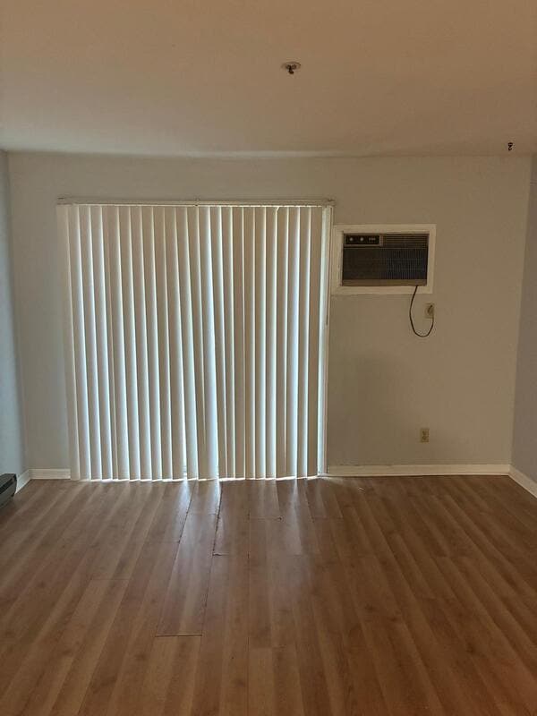 Building Photo - 3050 Jacqueline Dr