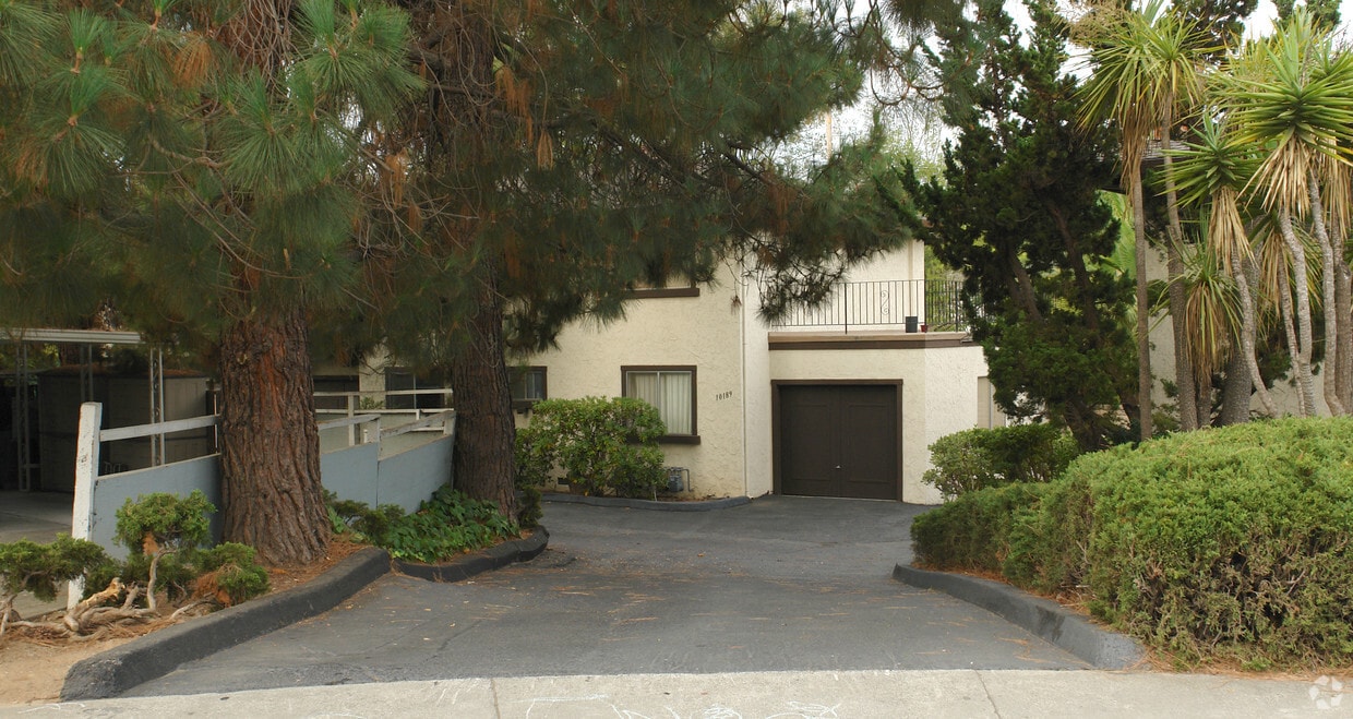 Building Photo - 10189 Viceroy Ct
