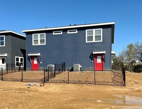 Building Photo - 3501 E Renfro St