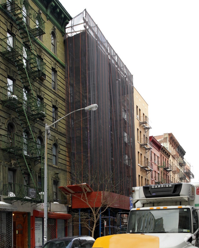 Primary Photo - 63 Thompson St