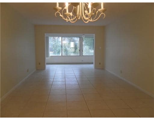 Building Photo - 3186 Via Poinciana