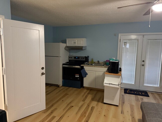 Foto del edificio - 1399 Austin Rd