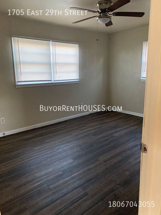 Foto del edificio - Handyman Special $99 Move in + Admin Fee /...