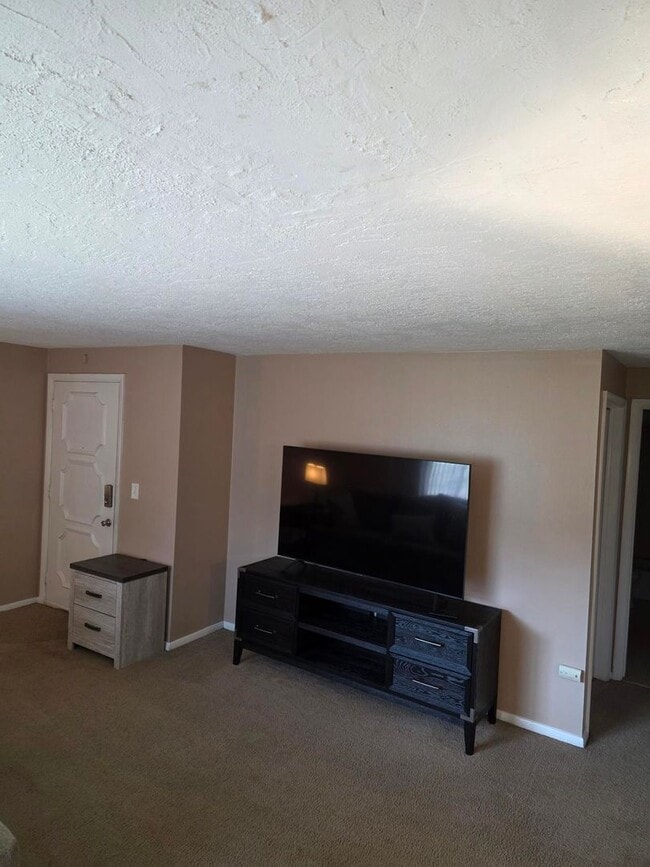 Building Photo - 1-Bedroom, 1-Bath