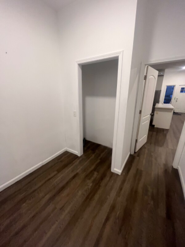 Foto del edificio - 4225 Mission Rd