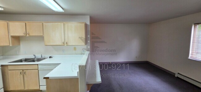 Foto del edificio - 1102 Belford Ave
