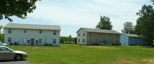 Building Photo - Trevilian Square Apartments