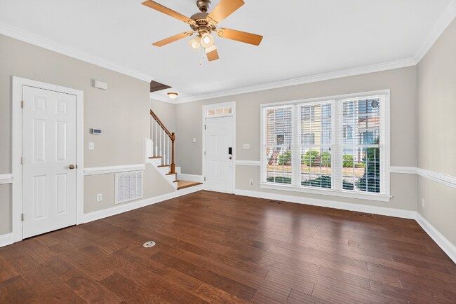 Foto del edificio - 102 Madison Grove Pl