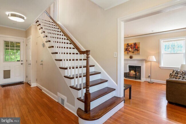 Building Photo - 5405 1st St NE