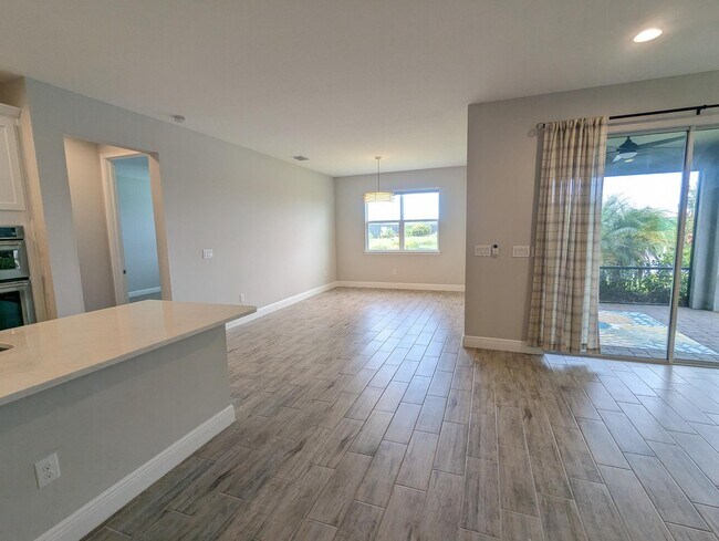 Foto del edificio - 5834 Long Shore Loop