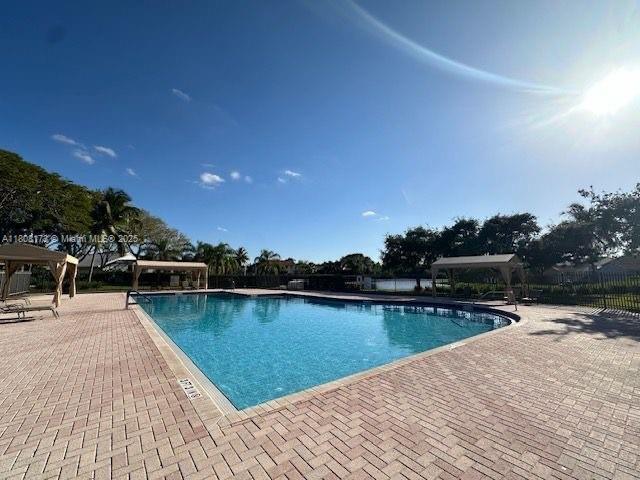 Building Photo - 747 Sand Creek Cir