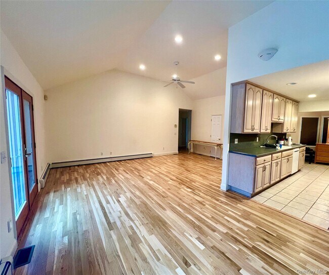 Foto del edificio - 7 Deborah Dr