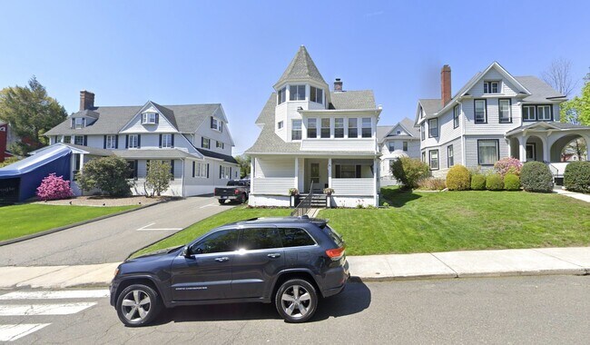 Foto del edificio - 90 Fairview Ave