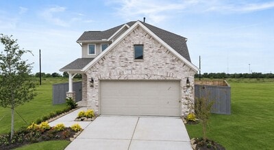 Building Photo - 17063 Shimmer Ray St