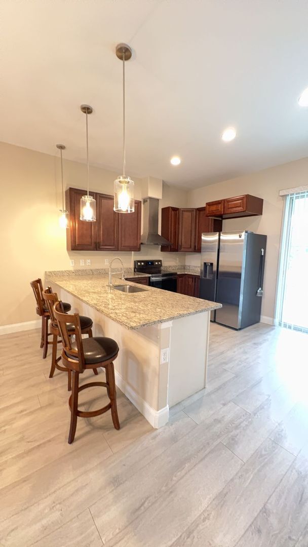 Building Photo - Newer 3 Bedroom 2 Bath Duplex in Matanzas ...