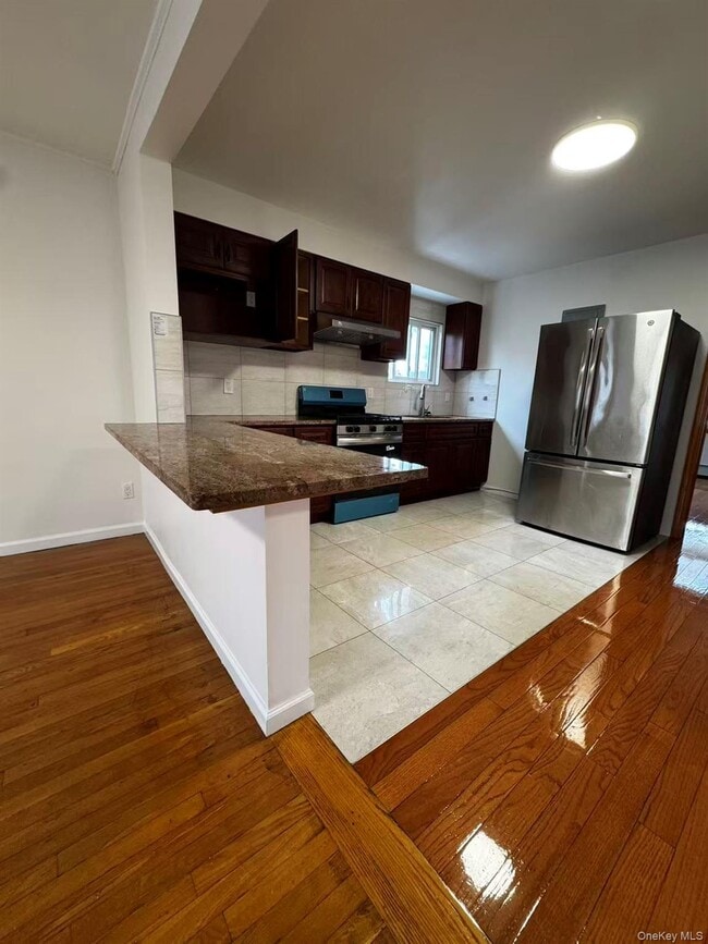 Building Photo - 149-45 19th Ave