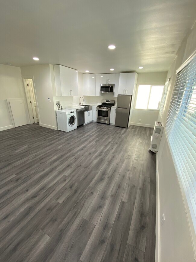 Foto del edificio - 7006 Lanewood Ave