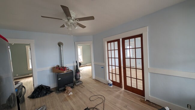 Building Photo - 412 Burgess St