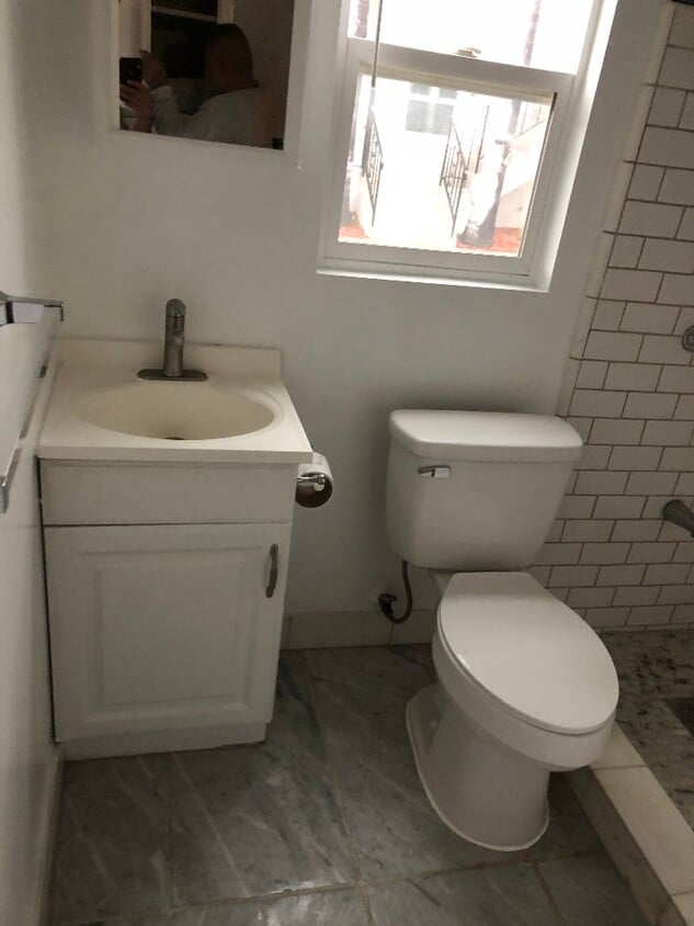 Foto principal - 6232 Milton Ave